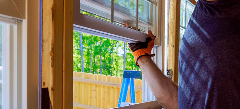 >Bay Window Curtain Rail Track in Surrey, British Columbia