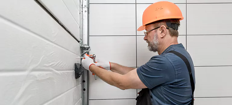Garage Door Repair in South Surrey